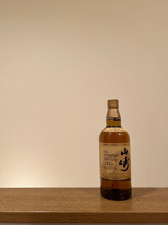 ウイスキー サントリー山崎 （お酒）の商品画像 - 査定依頼日：2025年8月30日 - 最高査定価格：19,000円