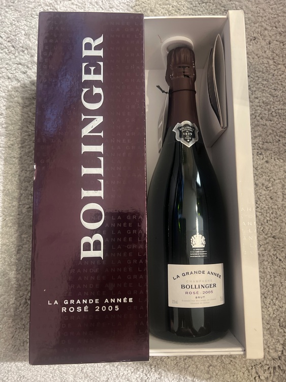 シャンパン ボランジェ （お酒）の商品画像 - 査定依頼日：2025年8月16日 - 最高査定価格：17,000円
