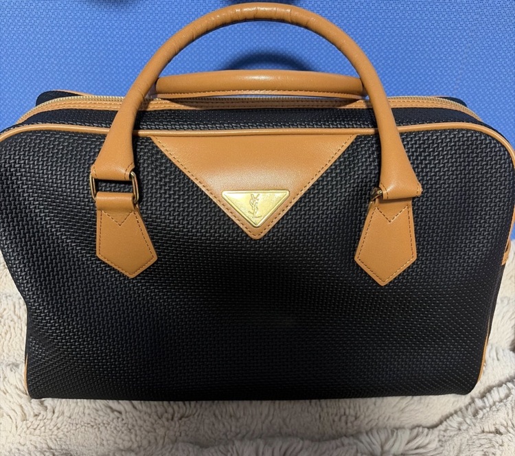 イブサンローラン　ボストンバック（ブランドバッグ）の商品画像 - 査定依頼日：2026年10月5日 - 最高査定価格：7,500円