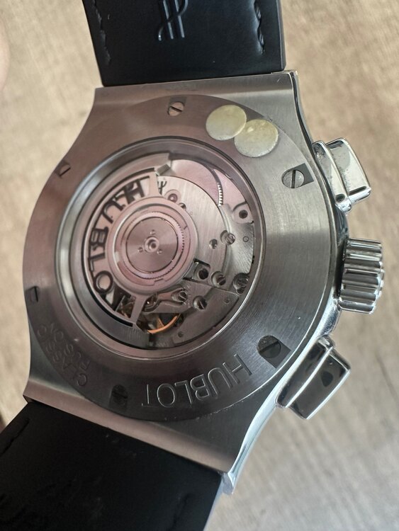 ウブロ クラシックフュージョン （高級時計）の商品画像 - 査定依頼日：2025年5月4日 - 最高査定価格：700,000円