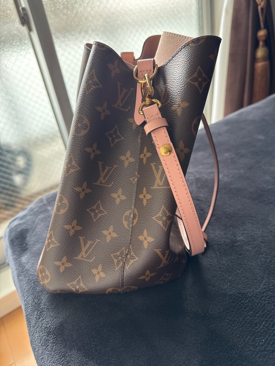 ルイヴィトン　ネオノエ（ブランドバッグ）の商品画像 - 査定依頼日：2026年3月6日 - 最高査定価格：210,000円