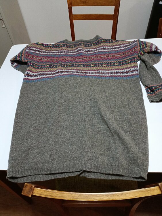 冬カーディガン（古着・ファッション）の商品画像 - 査定依頼日：2026年3月7日 - 最高査定価格：100,000円