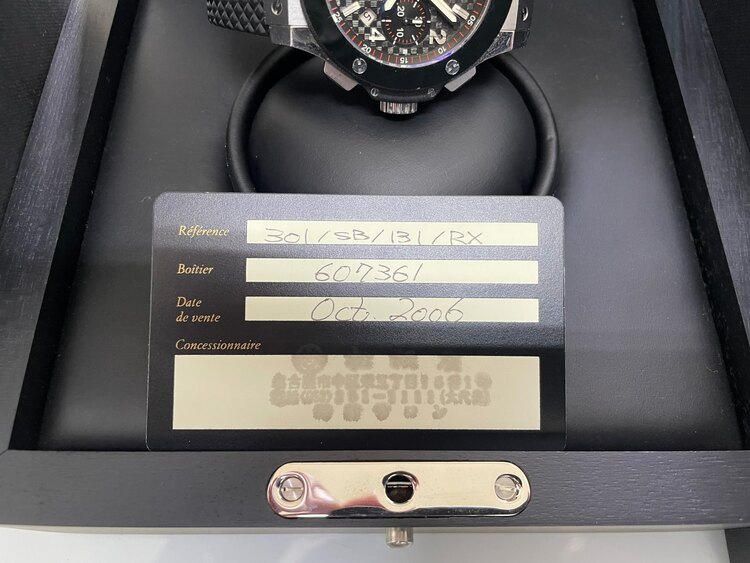 ビッグバン　黒文字盤（高級時計）の商品画像 - 査定依頼日：2025年1月17日 - 最高査定価格：750,000円