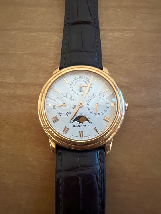 オーデマピゲ その他 CAL565（高級時計）の商品画像 - 査定依頼日：2025年6月17日 - 最高査定価格：1,650,000円