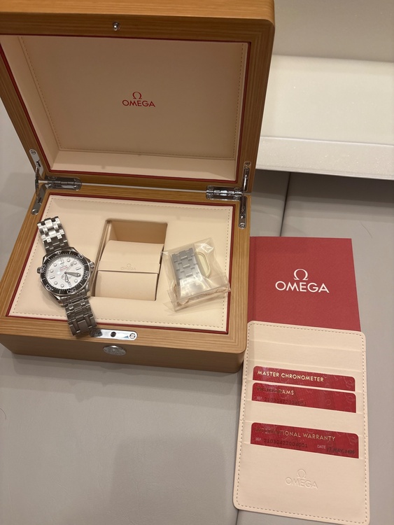 Seamaster Diver 300M （高級時計）の商品画像 - 査定依頼日：2026年4月2日 - 最高査定価格：680,000円