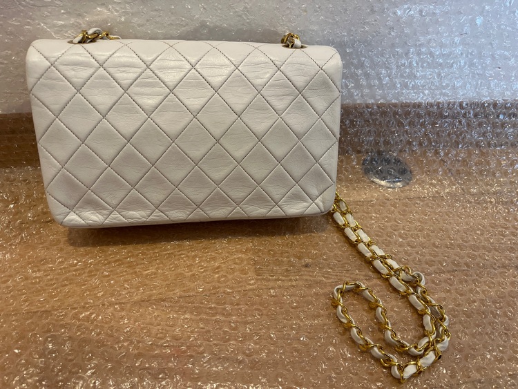 マトラッセ　ラムスキンショルダー（ブランドバッグ）の商品画像 - 査定依頼日：2025年11月18日 - 最高査定価格：100,000円