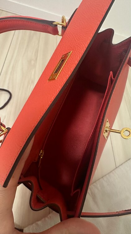 エルメス　ケリー25 外縫い（ブランドバッグ）の商品画像 - 査定依頼日：2025年3月27日 - 最高査定価格：1,900,000円