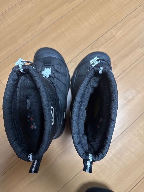 KEENスノーブーツ（古着・ファッション）の商品画像 - 査定依頼日：2026年1月7日 - 最高査定価格：1,000円