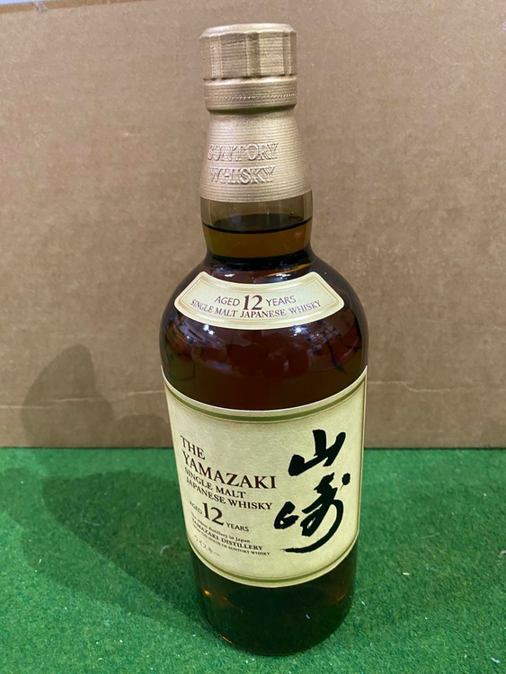 ウイスキー サントリー山崎 （お酒）の商品画像 - 査定依頼日：2026年5月12日 - 最高査定価格：21,400円