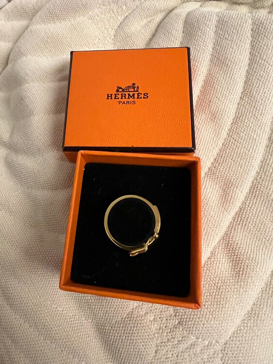 エルメス スカーフリング（金・貴金属）の商品画像 - 査定依頼日：2025年2月26日 - 最高査定価格：4,000円