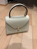 ヴァレクストラ  （ブランドバッグ）の商品画像 - 査定依頼日：2025年2月26日 - 最高査定価格：200,000円