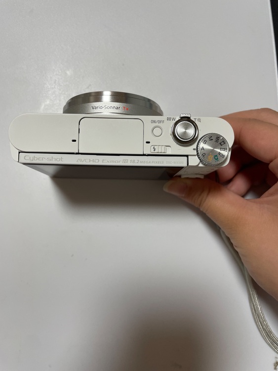 Cyber-shot DSC-WX500（カメラ）の商品画像 - 査定依頼日：2025年10月16日 - 最高査定価格：25,000円