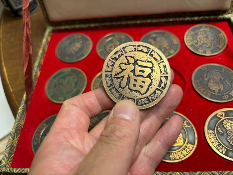 中国　干支　メダルセット（美術品・骨董品）の商品画像 - 査定依頼日：2025年9月7日 - 最高査定価格：2,000円