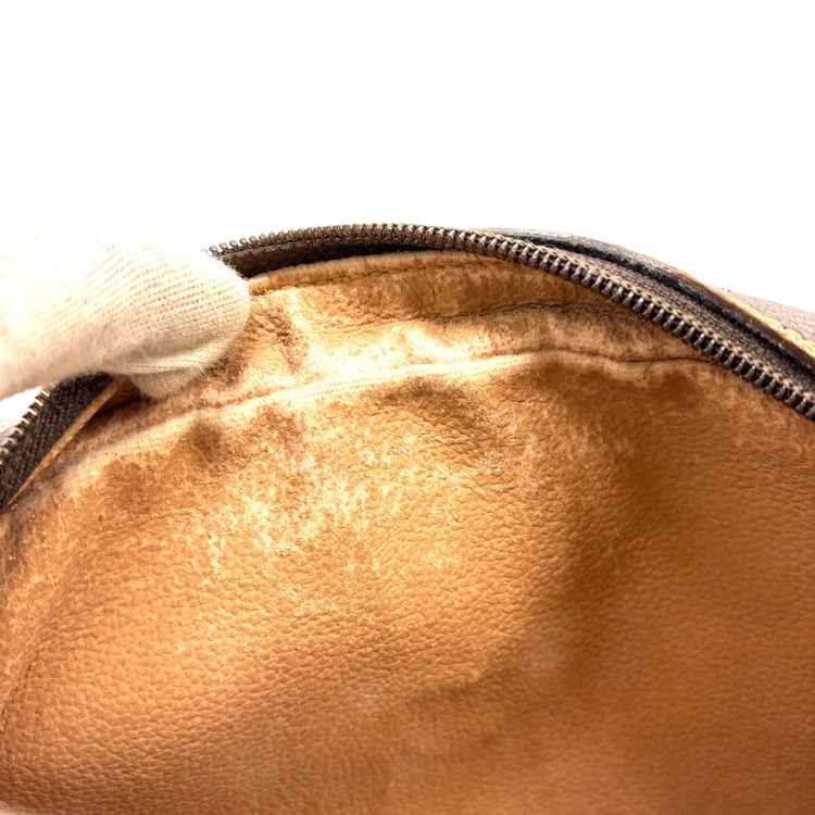 グッチ  （ブランドバッグ）の商品画像 - 査定依頼日：2026年3月26日 - 最高査定価格：12,000円