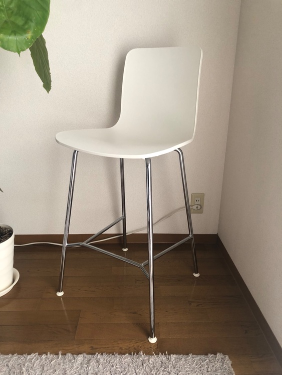 vitra カウンターチェア（家具・寝具）の商品画像 - 査定依頼日：2025年11月13日 - 最高査定価格：2,000円