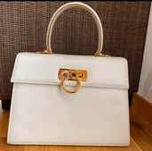 フェラガモ　ガンチーニ（ブランドバッグ）の商品画像 - 査定依頼日：2025年9月3日 - 最高査定価格：25,000円