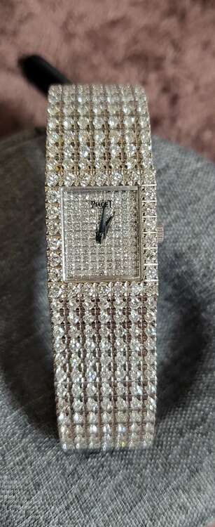 ピアジェ その他 8354（高級時計）の商品画像 - 査定依頼日：2025年2月2日 - 最高査定価格：1,800,000円