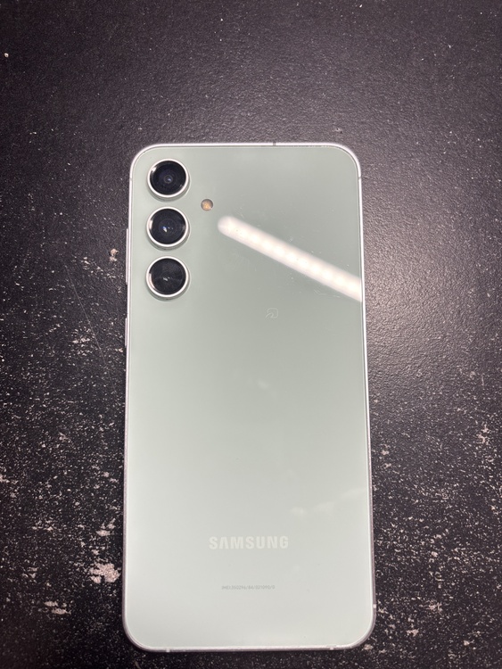 Galaxy S23 シリーズ SIMフリー （スマホ）の商品画像 - 査定依頼日：2026年5月19日 - 最高査定価格：28,000円