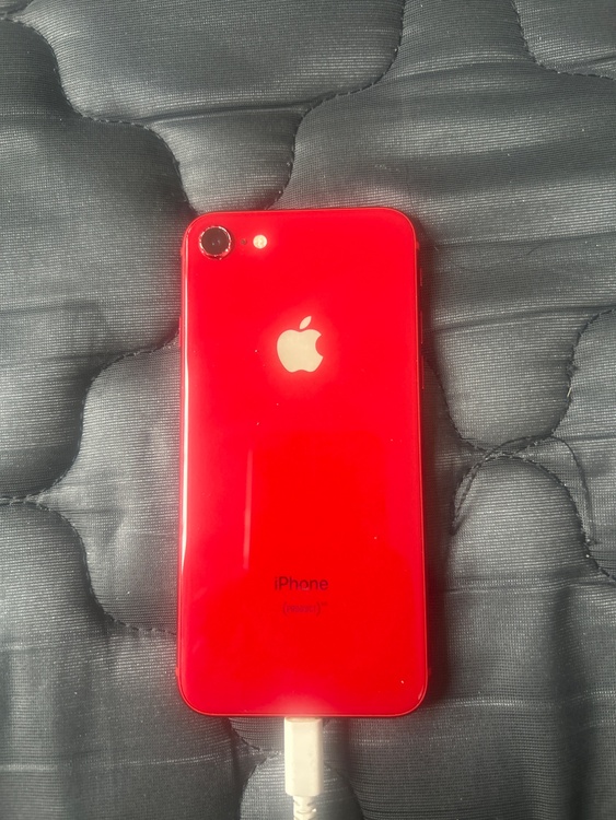 iPhone SE (第 2 世代) 128GB SIMフリー（スマホ）の商品画像 - 査定依頼日：2026年4月22日 - 最高査定価格：12,000円