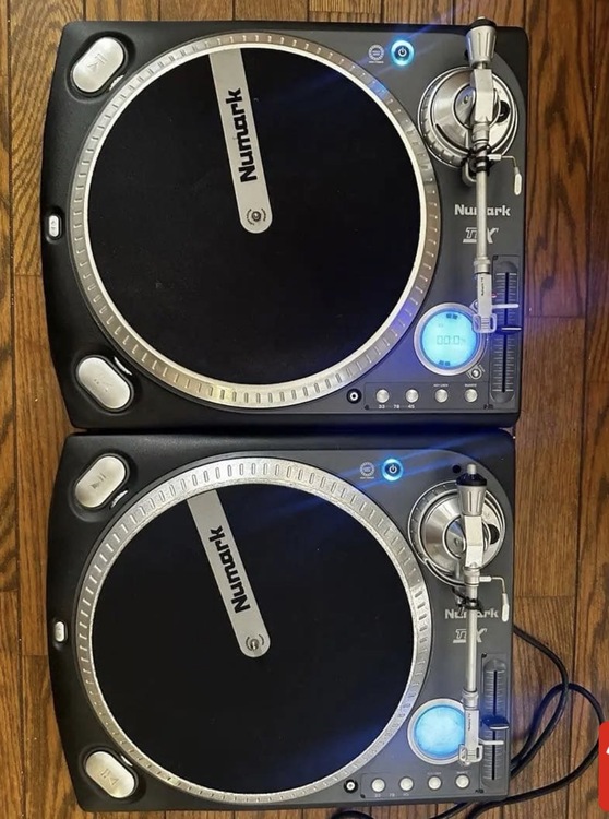 Numark TTX 2台＋ミキサー（ピアノ・楽器・PA機材）の商品画像 - 査定依頼日：2026年7月14日 - 最高査定価格：18,000円
