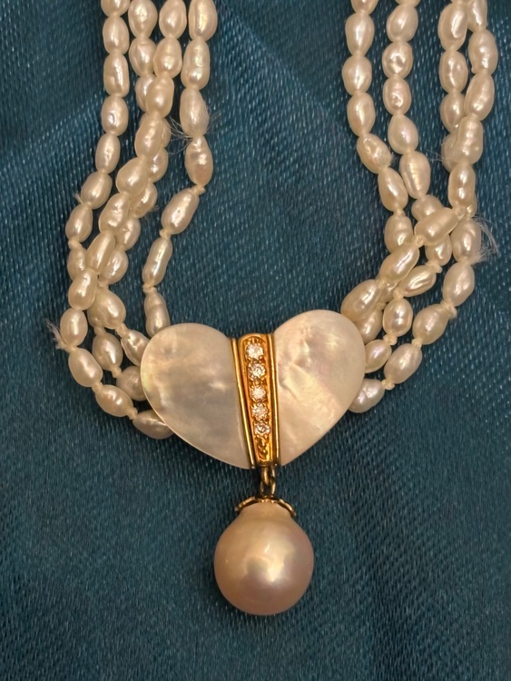 不明（宝石）の商品画像 - 査定依頼日：2025年11月7日 - 最高査定価格：80,000円