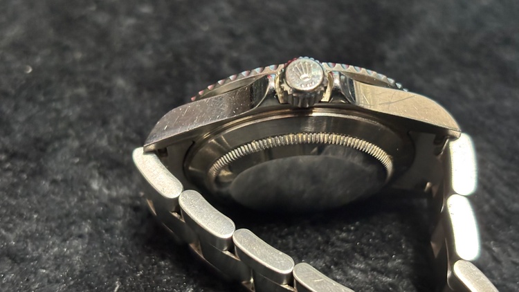 16610LV（高級時計）の商品画像 - 査定依頼日：2026年2月4日 - 最高査定価格：2,100,000円