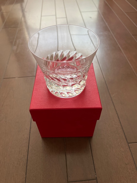 バカラ　グローリアタンブラ−2016*1 2809158U（美術品・骨董品）の商品画像 - 査定依頼日：2025年10月6日 - 最高査定価格：2,000円