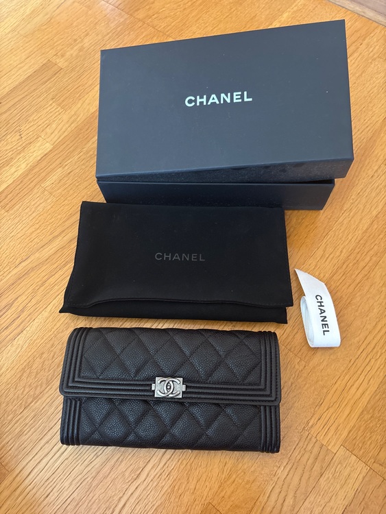 ボーイズシャネル（ブランド財布・小物）の商品画像 - 査定依頼日：2025年9月3日 - 最高査定価格：50,000円