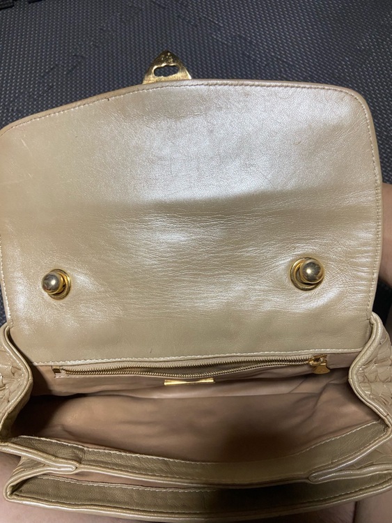 ハンドバッグ（ブランドバッグ）の商品画像 - 査定依頼日：2025年8月2日 - 最高査定価格：35,000円