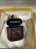 FENDI AirPods ケース　チャーム（ブランド財布・小物）の商品画像 - 査定依頼日：2021年12月26日 - 最高査定価格：10,000円