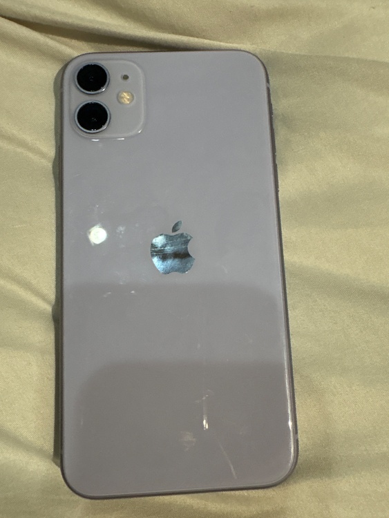 iPhone11 64GB Softbank（スマホ）の商品画像 - 査定依頼日：2026年2月22日 - 最高査定価格：16,000円