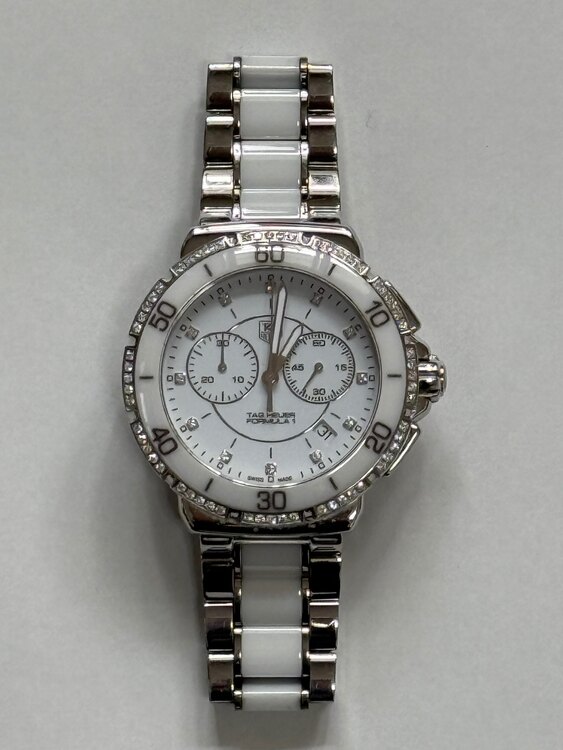 タグホイヤー フォーミュラ フォーミュラ1　セラミック　ダイヤベゼル　CAH1213　美（高級時計）の商品画像 - 査定依頼日：2025年3月12日 - 最高査定価格：150,000円
