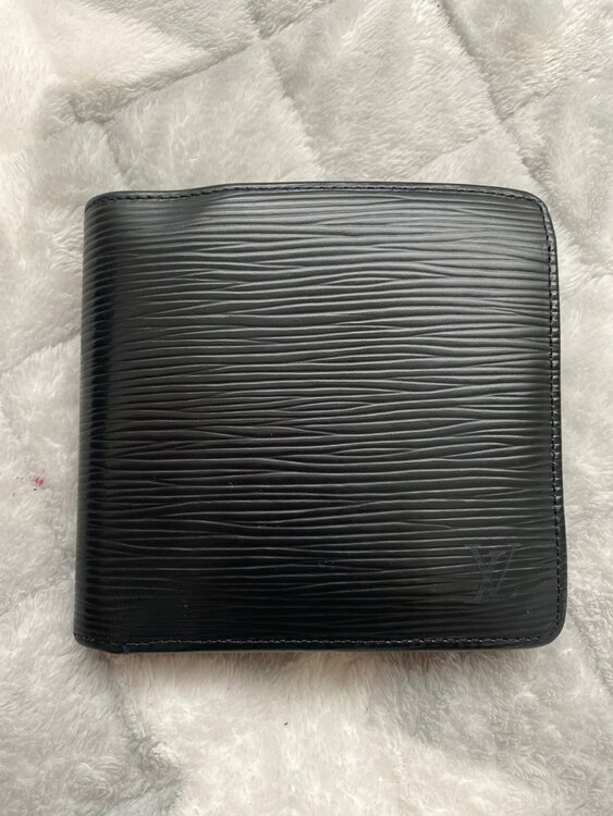 ルイヴィトン エピ （ブランドバッグ）の商品画像 - 査定依頼日：2025年5月6日 - 最高査定価格：20,000円