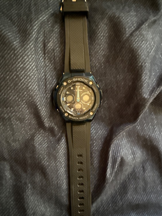 G-SHOCK その他 GST-W300G（高級時計）の商品画像 - 査定依頼日：2025年7月20日 - 最高査定価格：2,000円