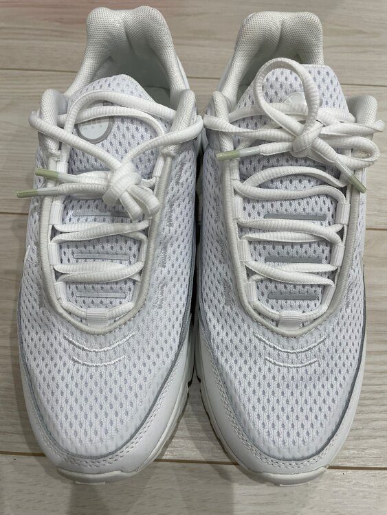 NIKE ウィメンズエアマックスパルススニーカー（古着・ファッション）の商品画像 - 査定依頼日：2025年4月3日 - 最高査定価格：2,200円