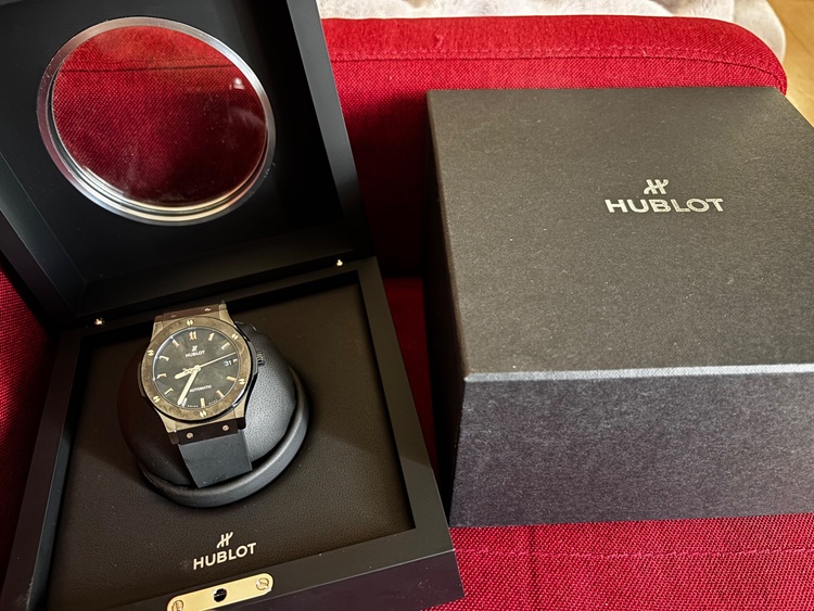 ウブロ クラシックフュージョン （高級時計）の商品画像 - 査定依頼日：2025年8月29日 - 最高査定価格：630,000円