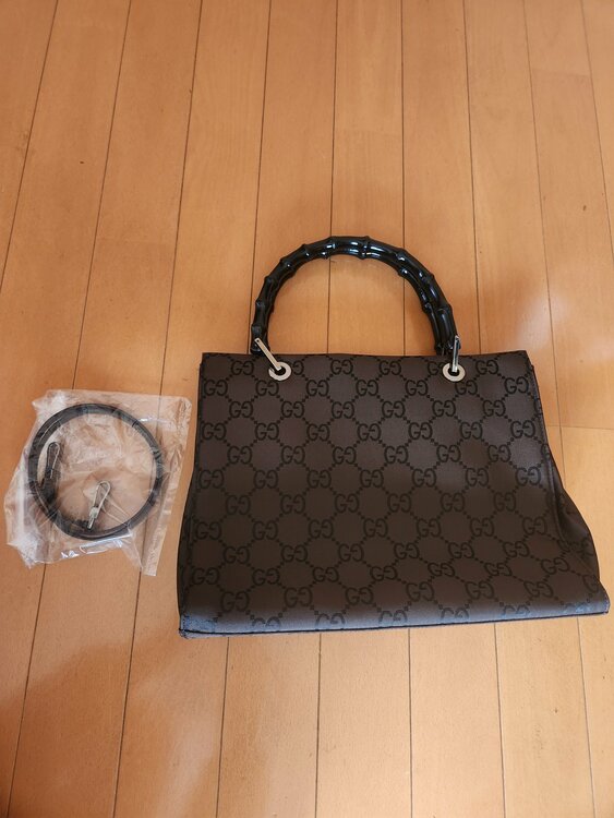 グッチ モノグラム （ブランドバッグ）の商品画像 - 査定依頼日：2026年3月1日 - 最高査定価格：16,000円