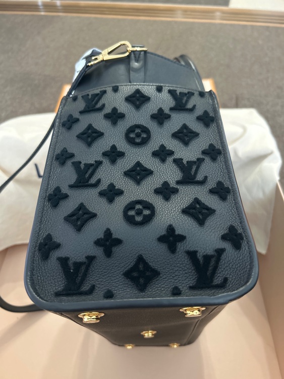 ルイヴィトン ルイヴィトン(その他) （ブランドバッグ）の商品画像 - 査定依頼日：2025年6月8日 - 最高査定価格：300,000円