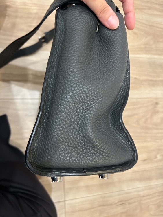 フェンディ  （ブランドバッグ）の商品画像 - 査定依頼日：2025年10月14日 - 最高査定価格：230,000円