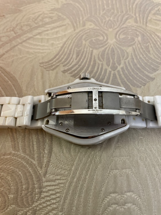 シャネル J12 （高級時計）の商品画像 - 査定依頼日：2025年11月28日 - 最高査定価格：380,000円