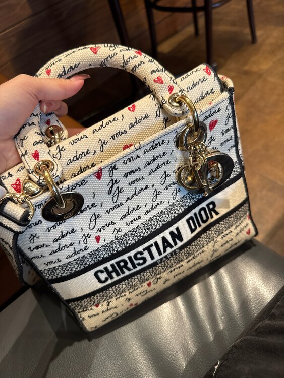 ディオール  （ブランドバッグ）の商品画像 - 査定依頼日：2025年5月29日 - 最高査定価格：230,000円