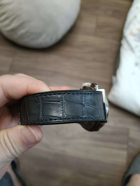 ウブロ クラシックフュージョン 7070（高級時計）の商品画像 - 査定依頼日：2025年3月16日 - 最高査定価格：750,000円