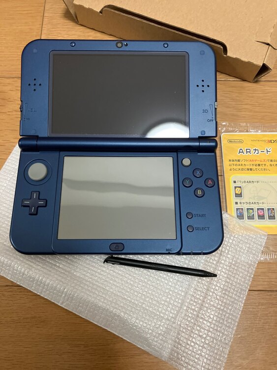 NEW NINTENDO 3DS LL（ゲーム機本体・ゲームソフト）の商品画像 - 査定依頼日：2025年4月14日 - 最高査定価格：19,000円