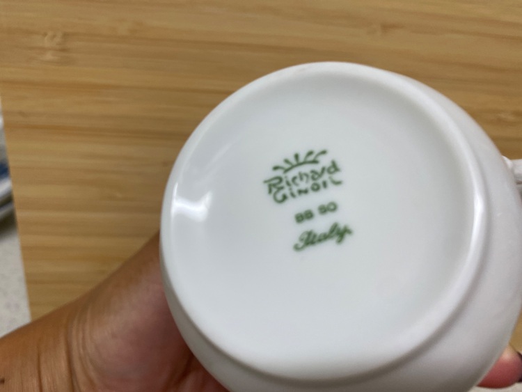 カップソーサー（食器）の商品画像 - 査定依頼日：2025年10月14日 - 最高査定価格：1,000円