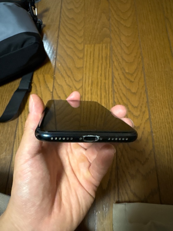 iPhone SE (第 3 世代) 64GB SIMフリー（スマホ）の商品画像 - 査定依頼日：2026年5月3日 - 最高査定価格：15,000円
