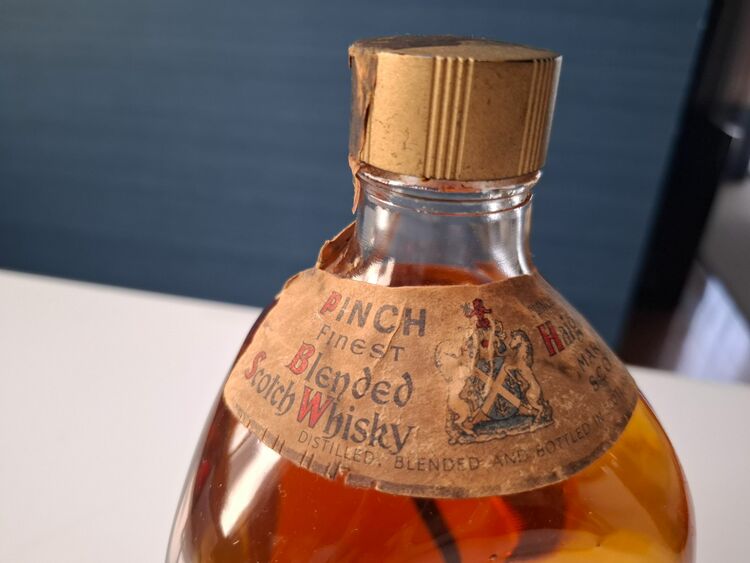 ピンチスコッチウイスキー（お酒）の商品画像 - 査定依頼日：2025年6月13日 - 最高査定価格：100円