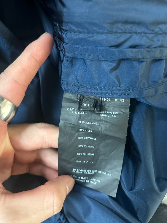 プラダ  （ブランドバッグ）の商品画像 - 査定依頼日：2024年12月17日 - 最高査定価格：5,000円