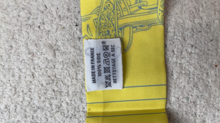 ツィーリーBrides de Gara（ブランド財布・小物）の商品画像 - 査定依頼日：2025年9月21日 - 最高査定価格：5,000円