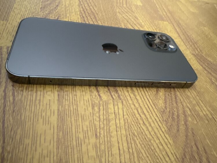 iPhone 12 Pro 128GB SIMフリー（スマホ）の商品画像 - 査定依頼日：2025年5月1日 - 最高査定価格：39,000円