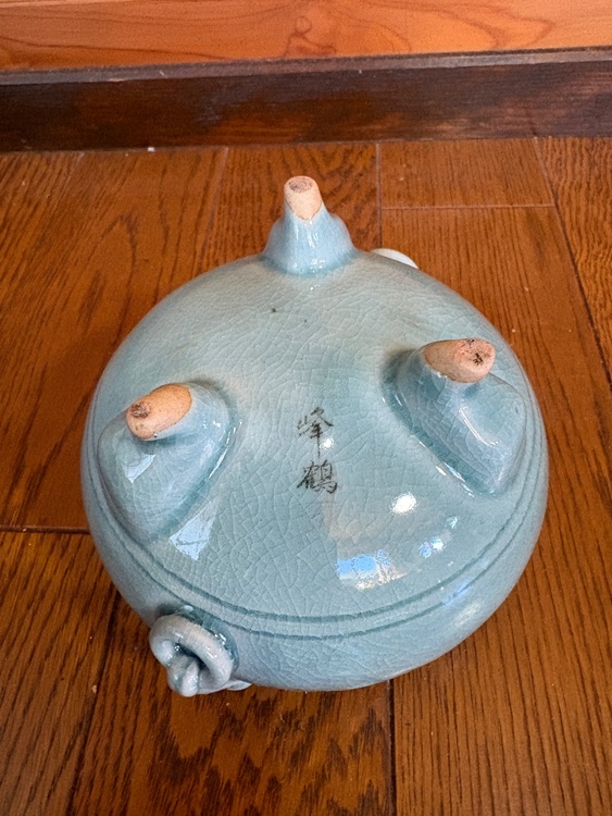高麗青磁の香炉（美術品・骨董品）の商品画像 - 査定依頼日：2026年7月14日 - 最高査定価格：1,000円